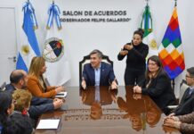 El gobierno y el municipio concretaron la donación de un terreno para la asociación de sordos del chaco