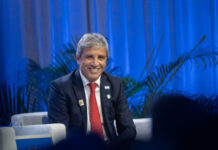 CAPUTO ASEGURÓ QUE ARGENTINA SERÁ UNA DE LAS ECONOMÍAS CON MEJOR DESEMPEÑO EN LOS PRÓXIMOS AÑOS